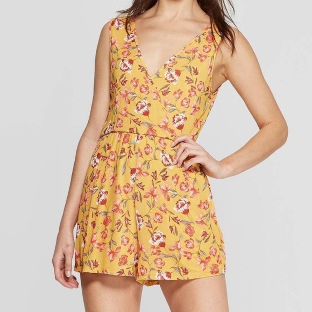Xhilaration Mustard Floral Sleeveless V-Neck Mesh